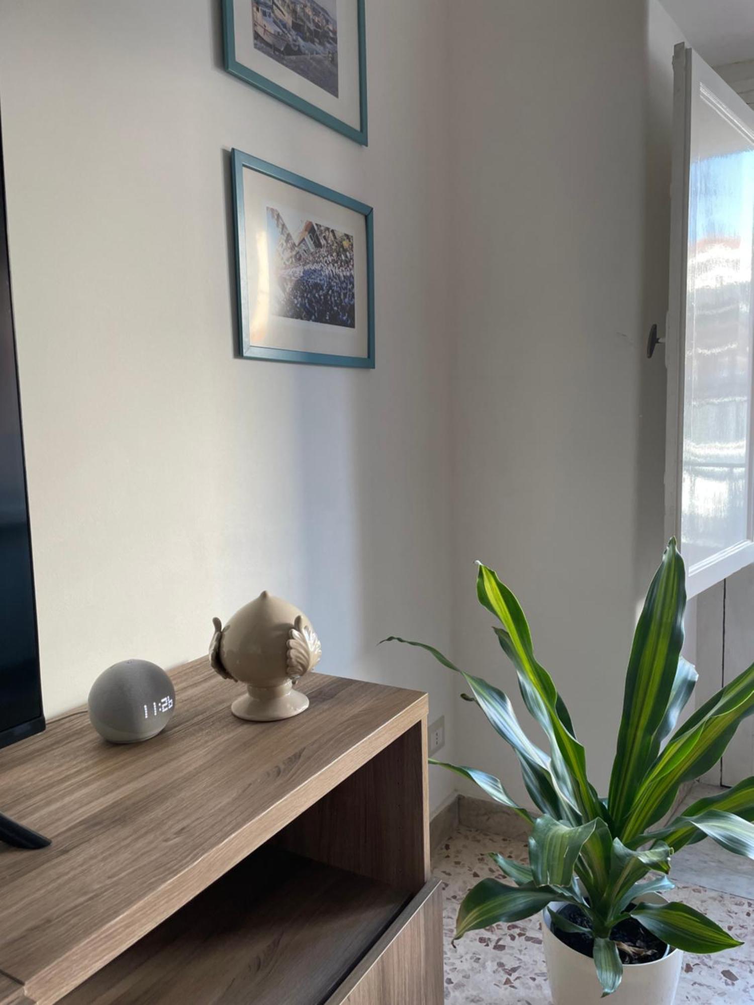 Lorenzo'S House Catania City Centre - Comfortable Large Apartment With 2 Bedrooms And 2 Baths, Close To Trains, Metro And Bus Station Εξωτερικό φωτογραφία