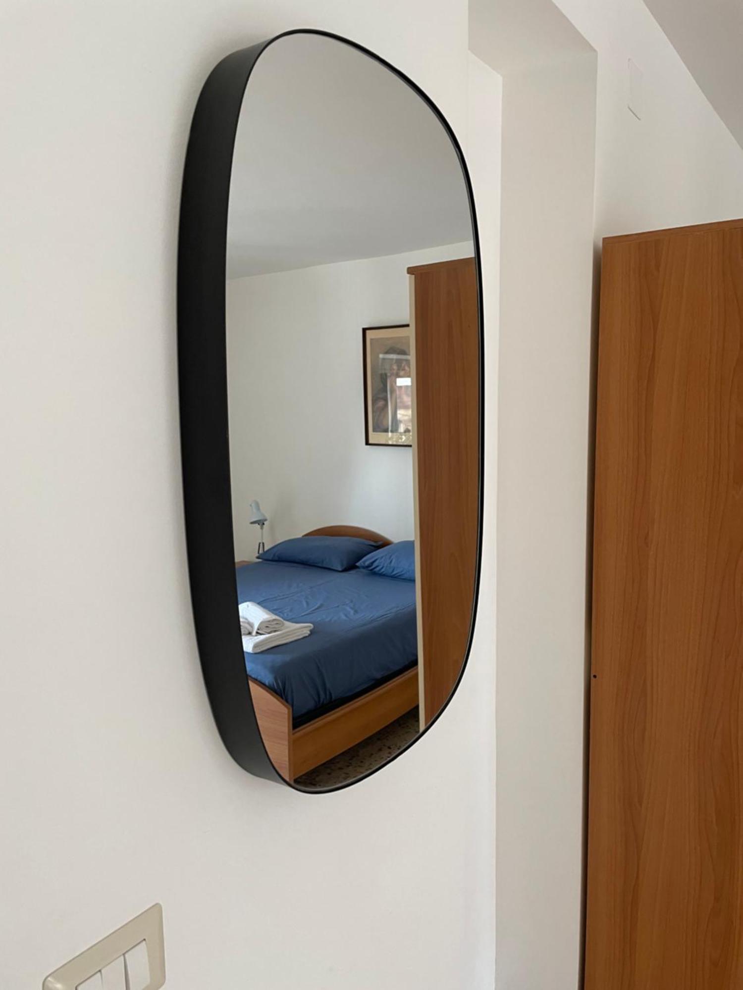 Lorenzo'S House Catania City Centre - Comfortable Large Apartment With 2 Bedrooms And 2 Baths, Close To Trains, Metro And Bus Station Εξωτερικό φωτογραφία