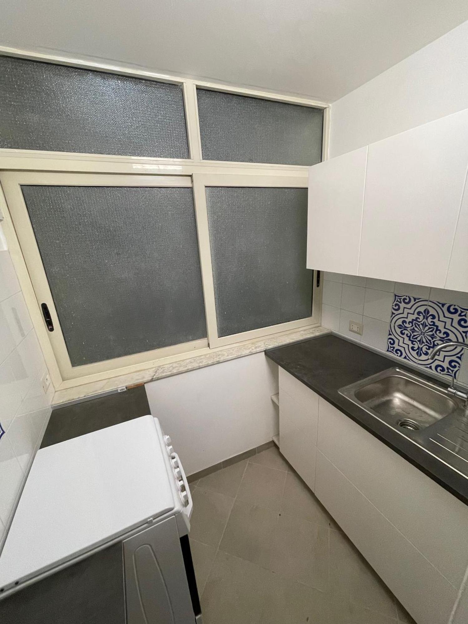 Lorenzo'S House Catania City Centre - Comfortable Large Apartment With 2 Bedrooms And 2 Baths, Close To Trains, Metro And Bus Station Εξωτερικό φωτογραφία