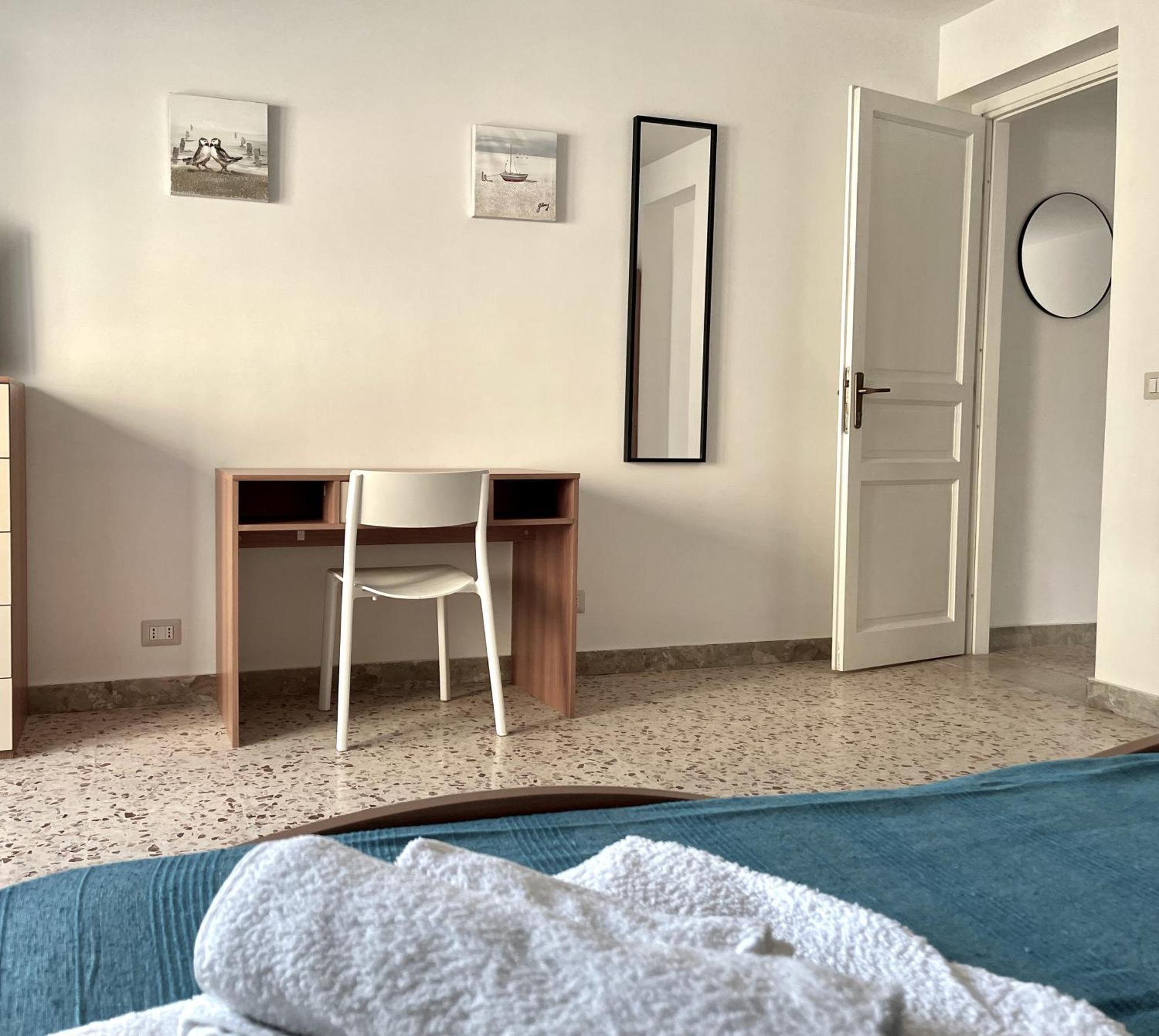 Lorenzo'S House Catania City Centre - Comfortable Large Apartment With 2 Bedrooms And 2 Baths, Close To Trains, Metro And Bus Station Εξωτερικό φωτογραφία
